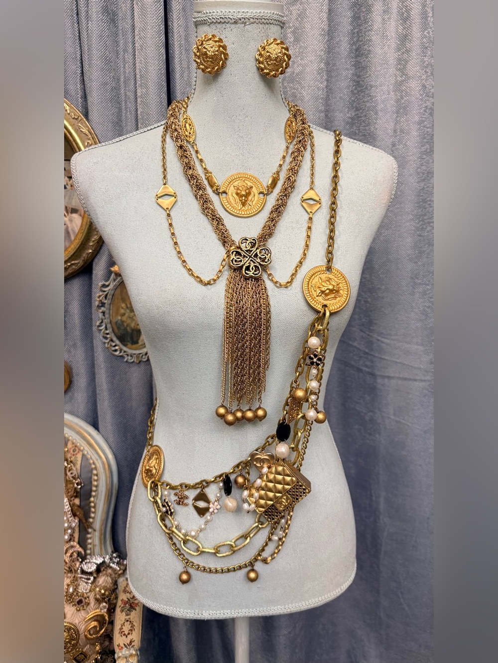 Custom‑Made Baroque Empire Lion Chain Belt
